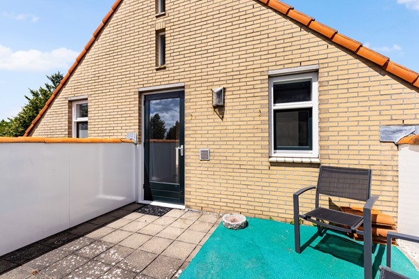 Foto - Verkocht onder voorbehoud: wonen aan het water met luxe, rust en een eigen aanlegsteiger!